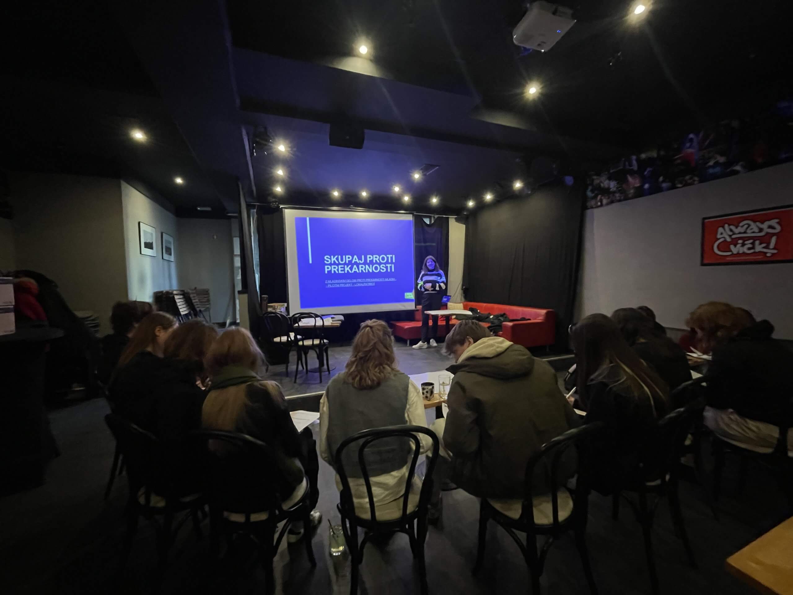 Dijas so se udeležili usposabljanja Skupaj proti prekarnosti