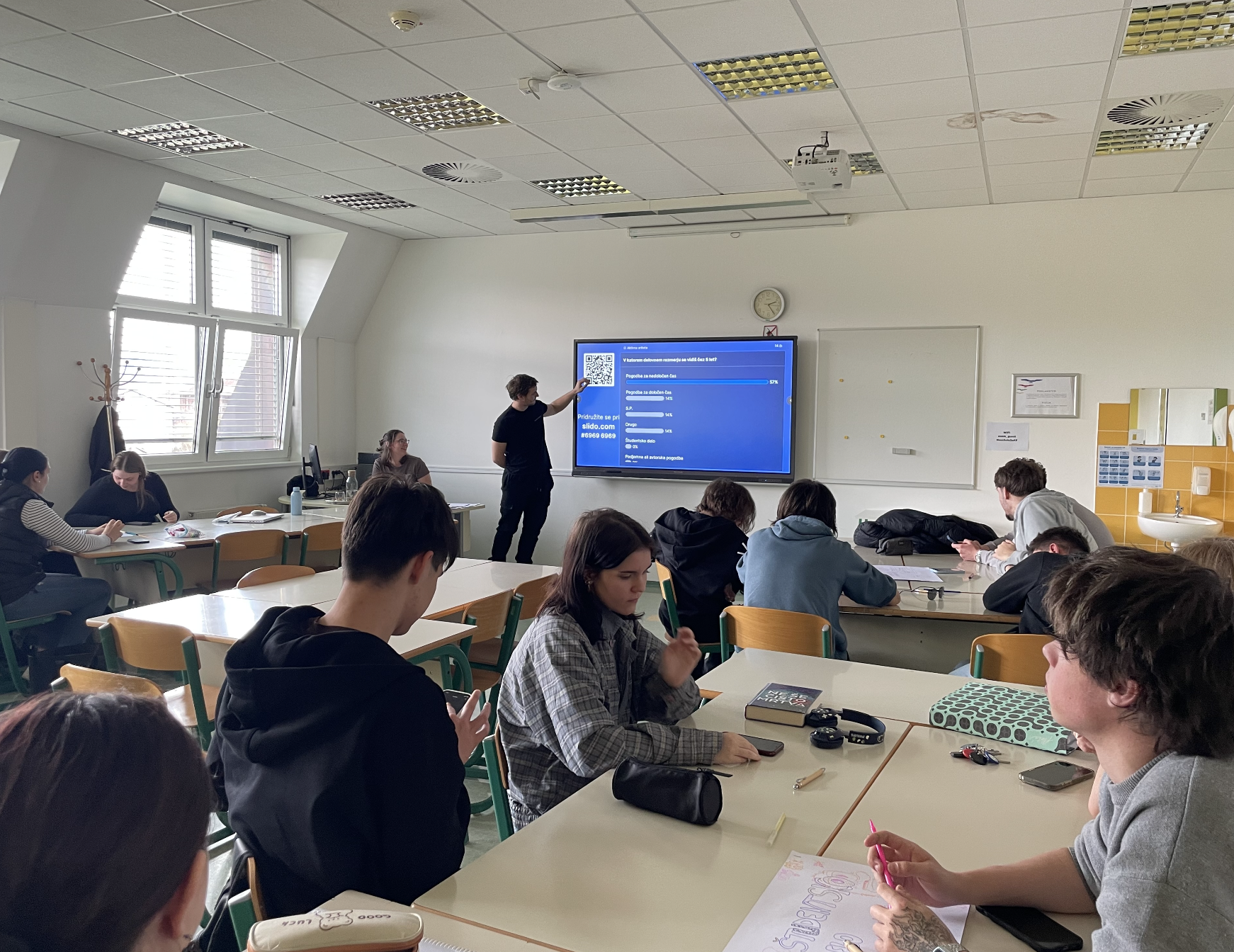 Skupaj proti prekarnosti z Višjo ekonomsko šolo Novo mesto (2026)